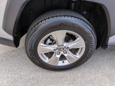 2025 Toyota RAV4 Hybrid LE