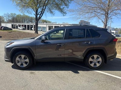 2025 Toyota RAV4 Hybrid LE