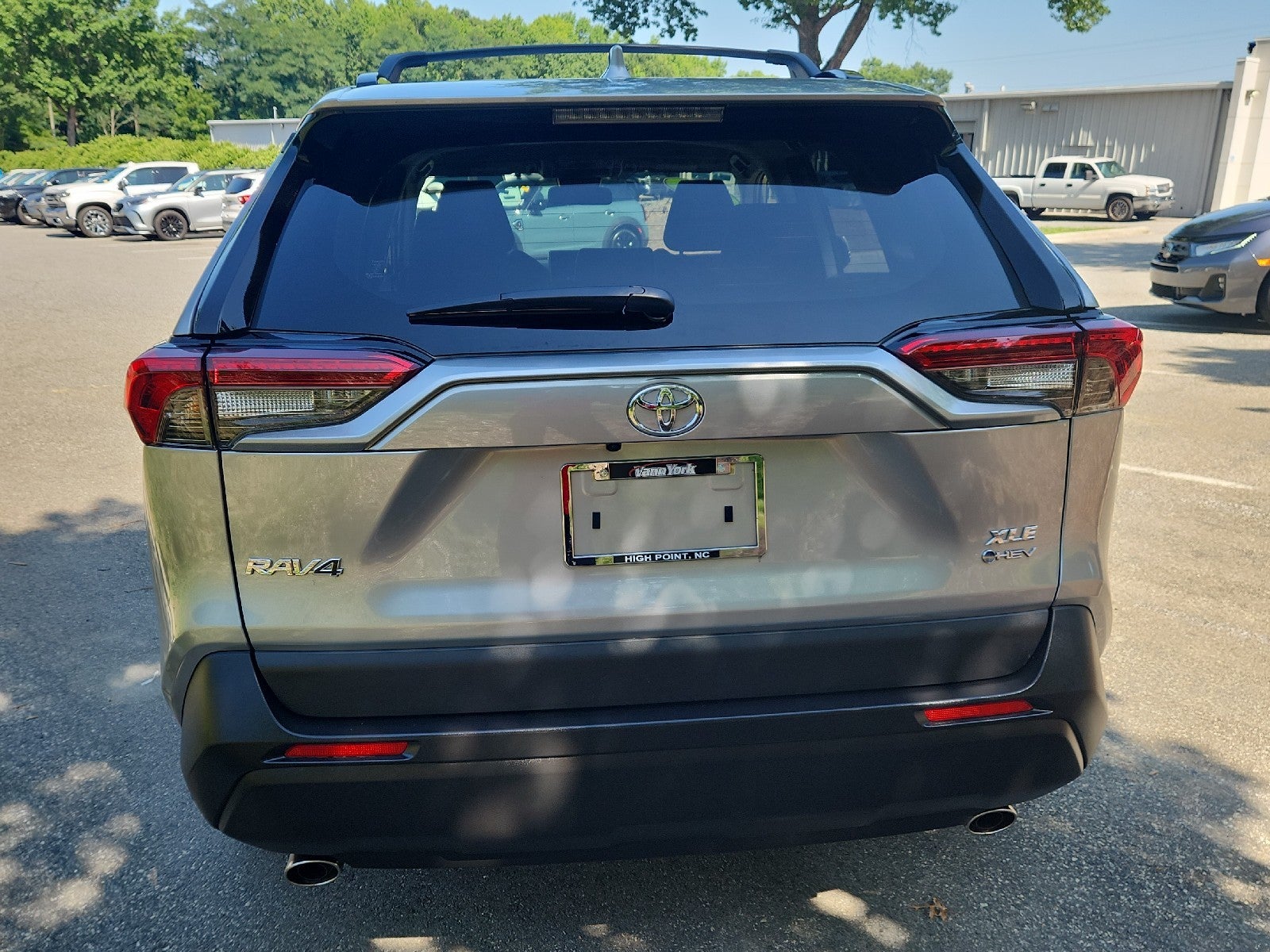 2025 Toyota RAV4 Hybrid XLE