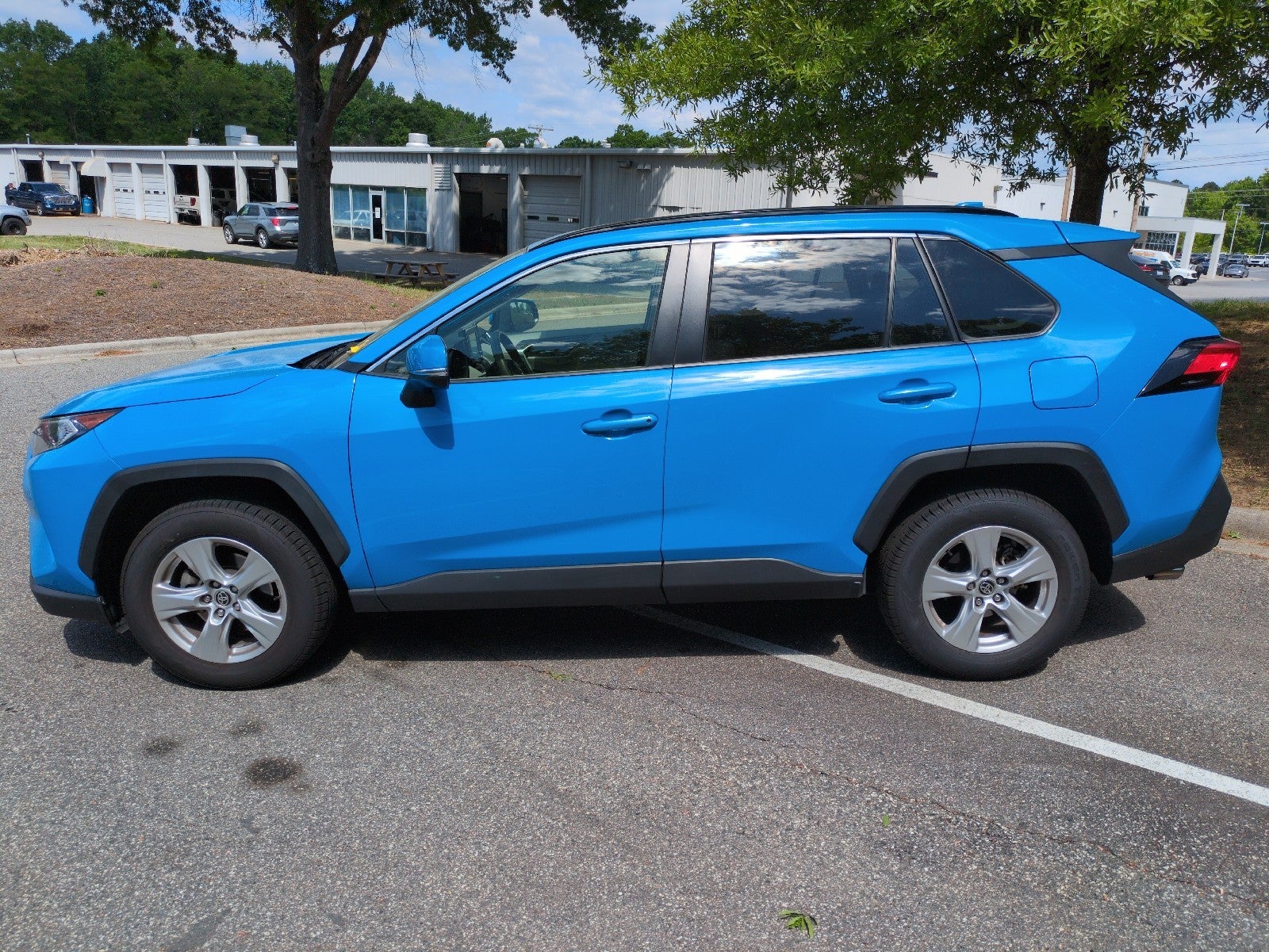 2021 Toyota RAV4 XLE