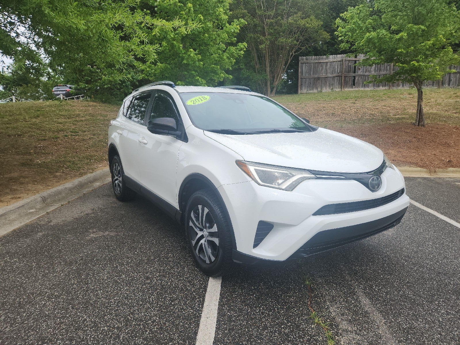 2018 Toyota RAV4 LE