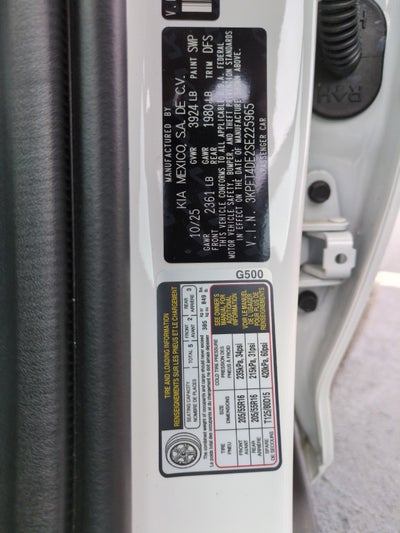 2025 Kia K4 LXS