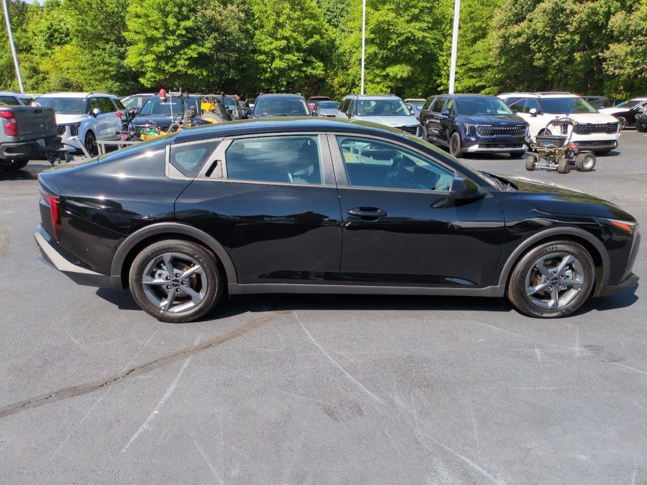 2025 Kia K4 LXS