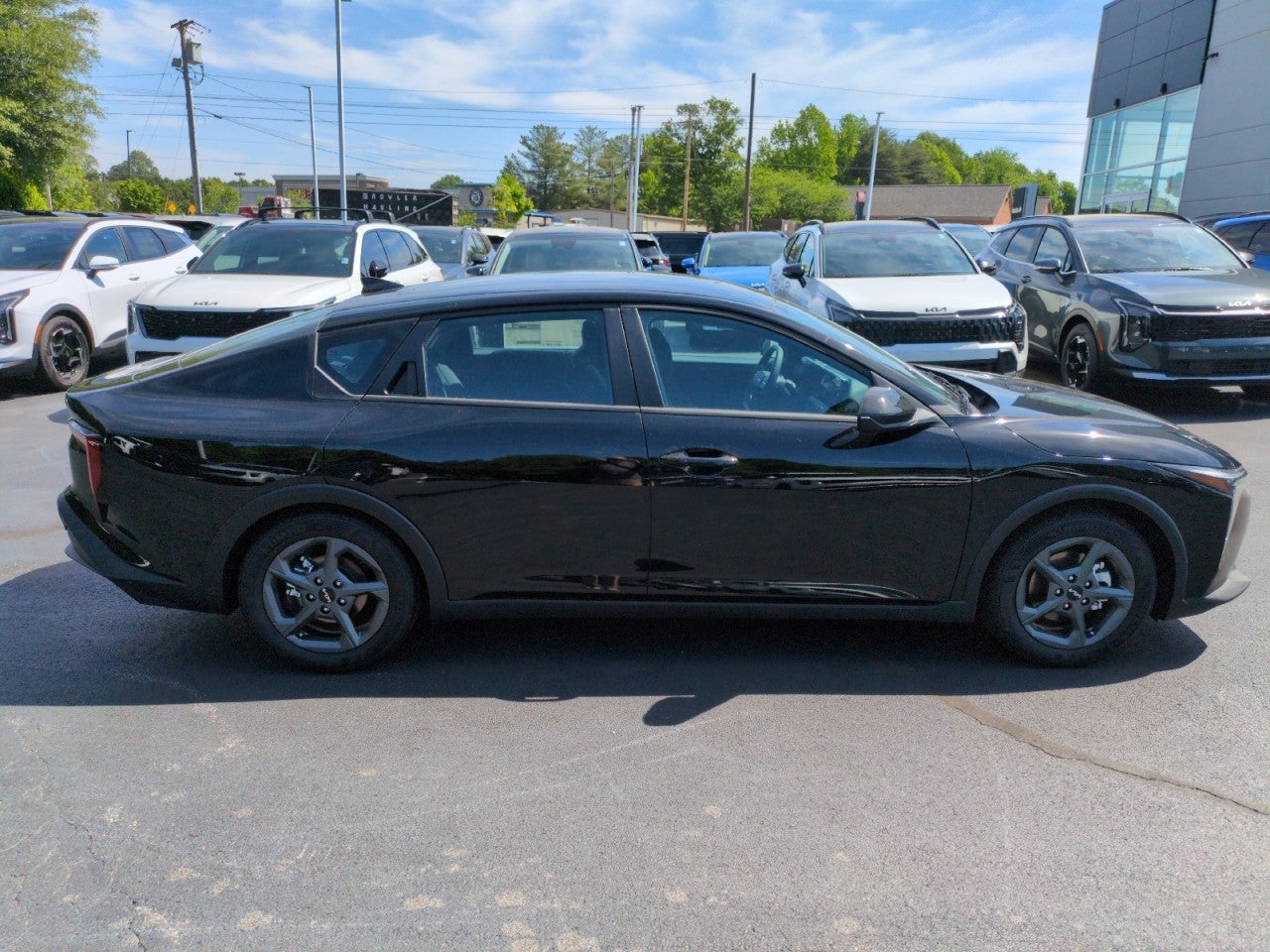 2026 Kia K4 LXS