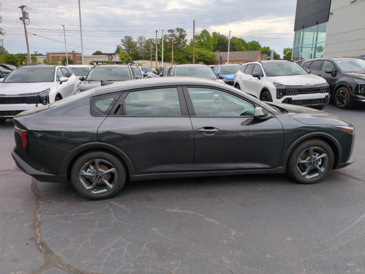 2025 Kia K4 LXS
