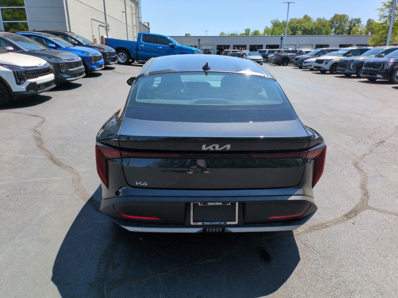 2025 Kia K4 LXS