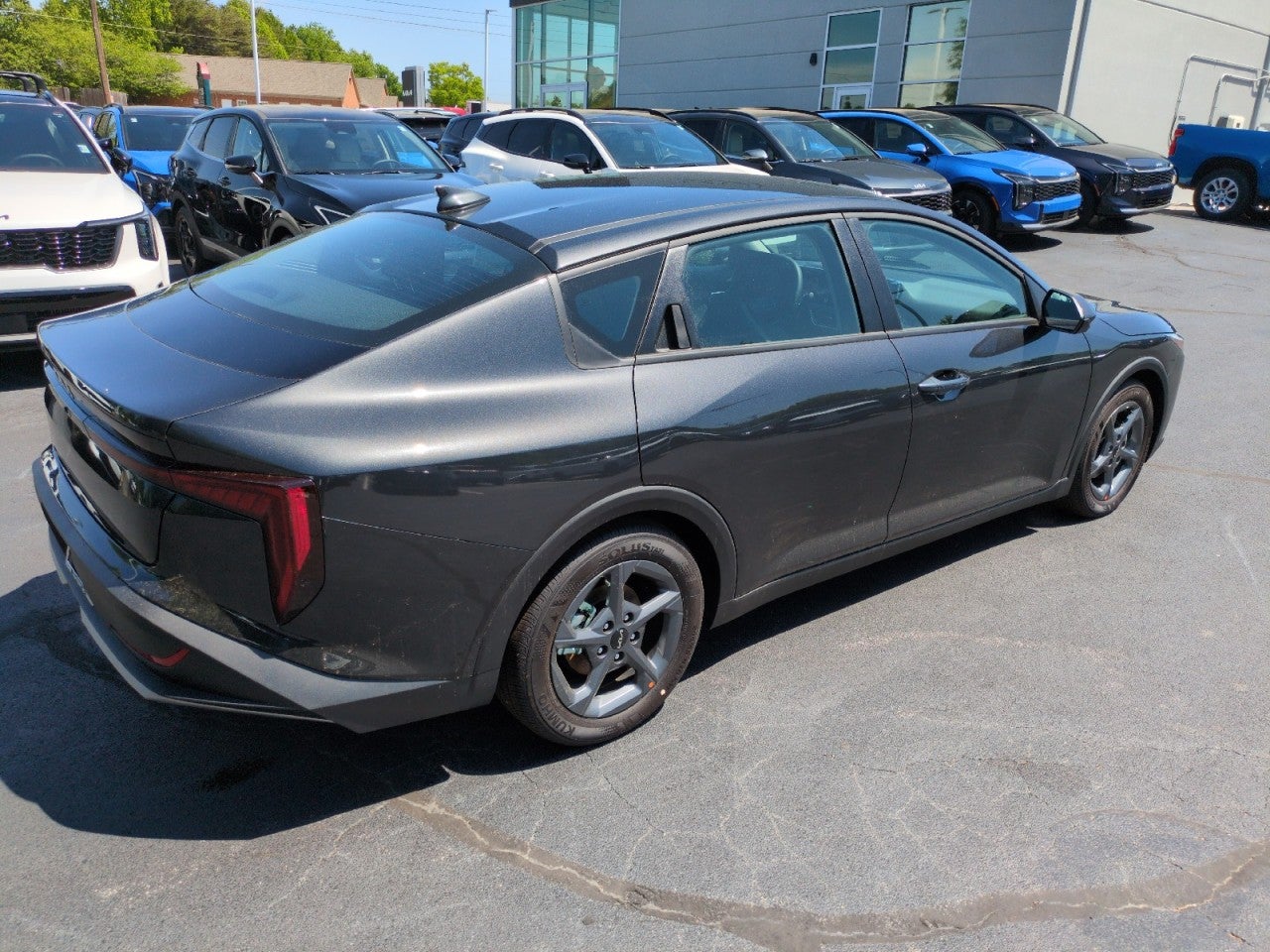 2025 Kia K4 LXS