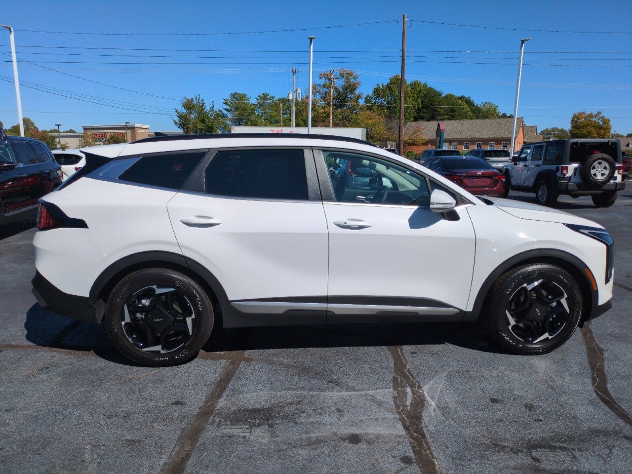 2027 Kia Sportage EX