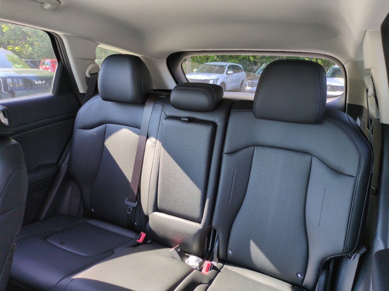 2027 Kia Sportage EX