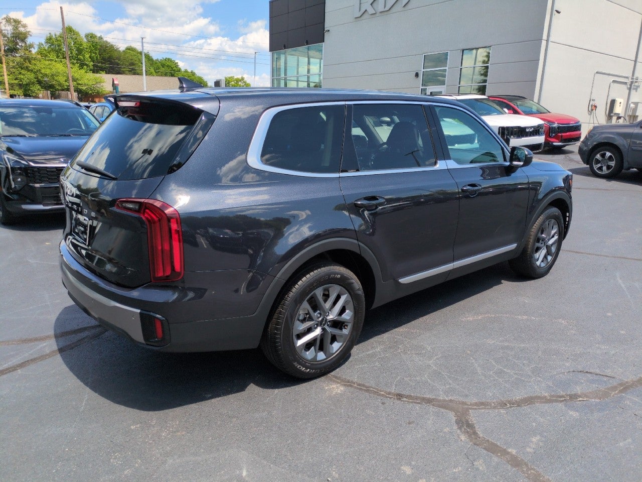 2025 Kia Telluride LX