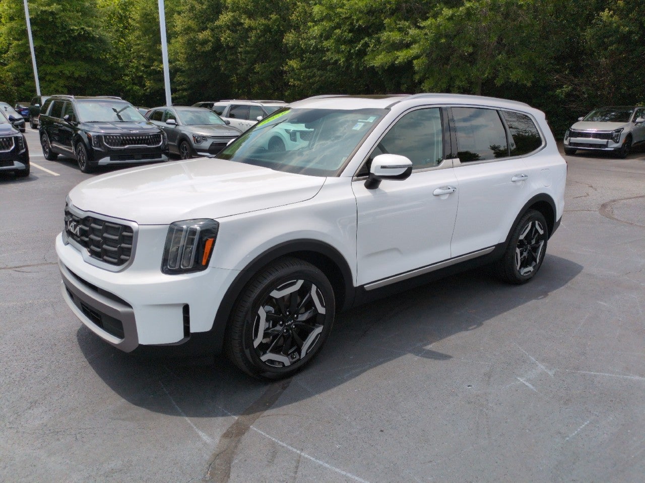 2023 Kia Telluride S