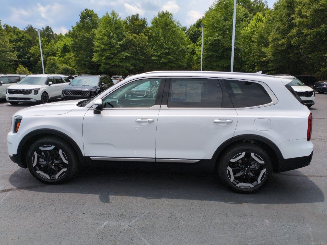 2023 Kia Telluride S