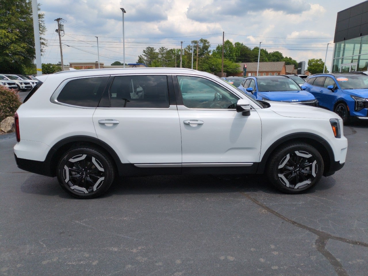 2023 Kia Telluride S