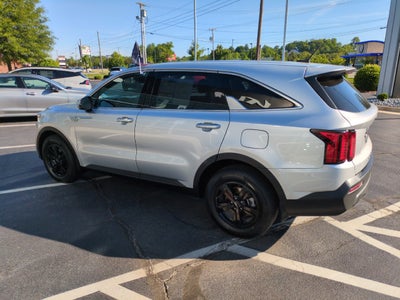 2022 Kia Sorento LX