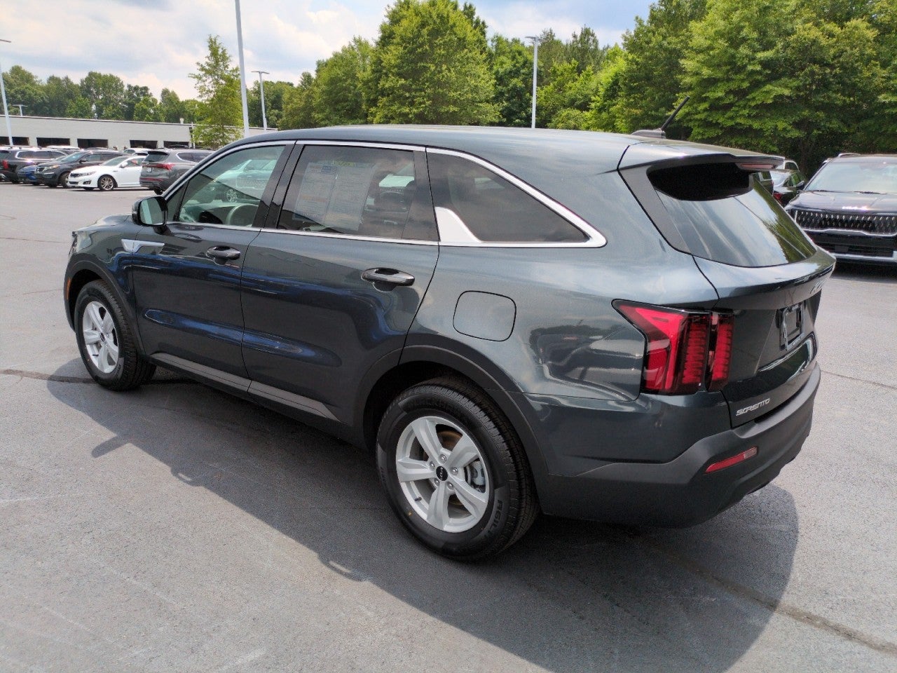 2023 Kia Sorento LX