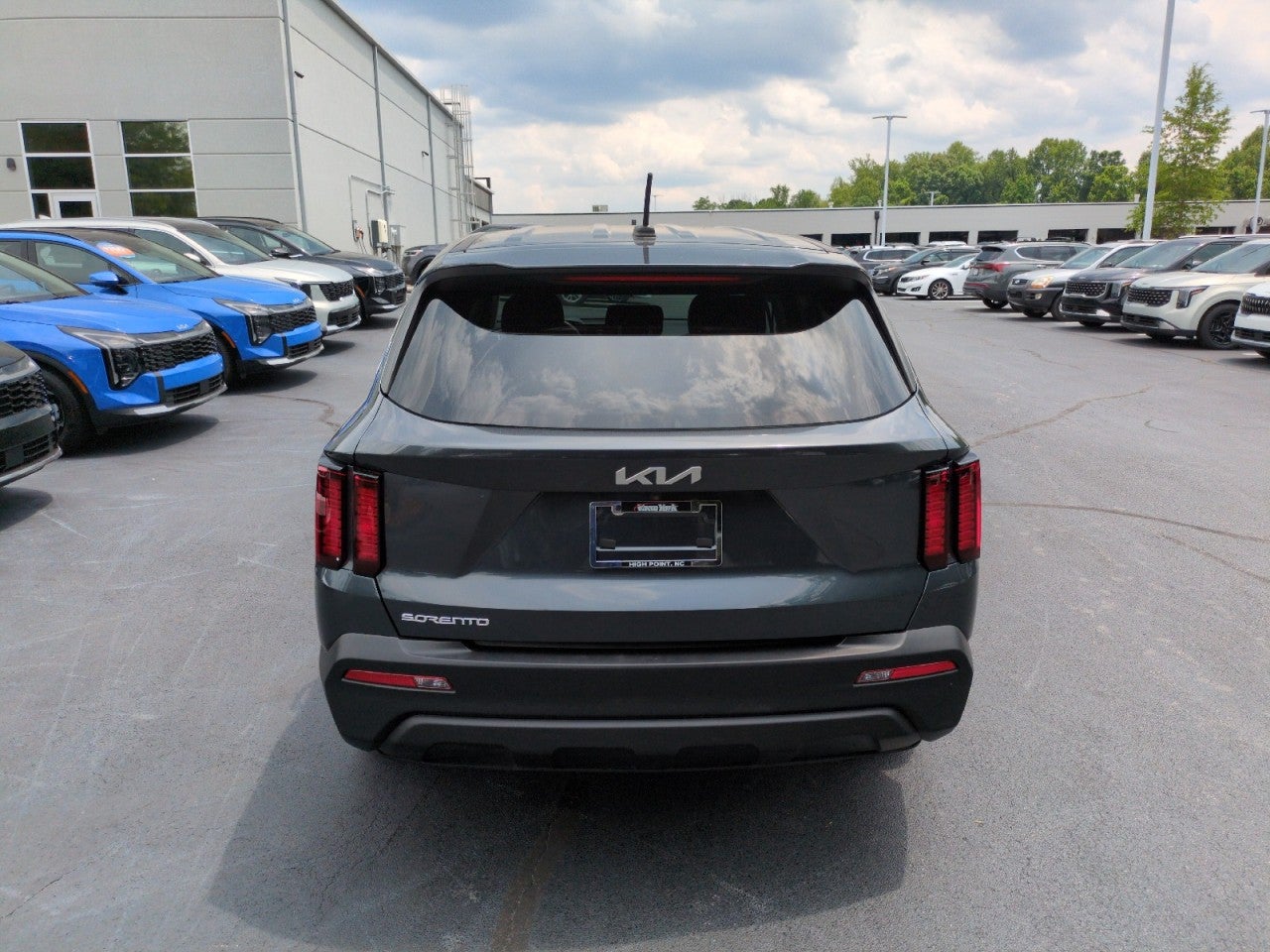 2023 Kia Sorento LX
