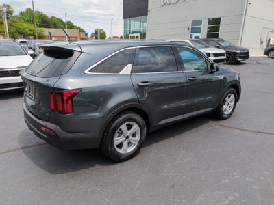 2023 Kia Sorento LX