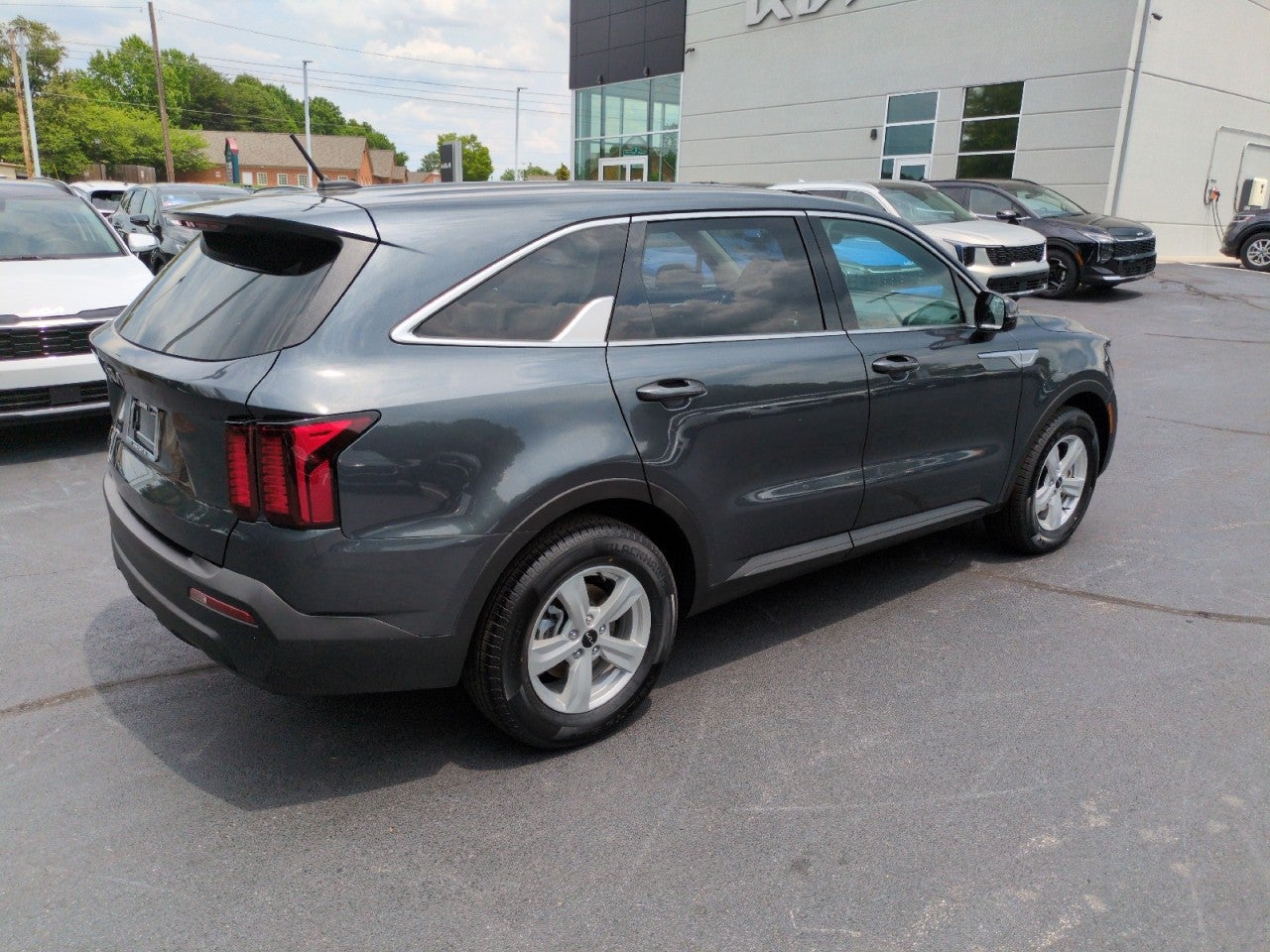 2023 Kia Sorento LX