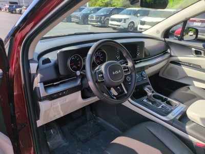 2023 Kia Carnival LX