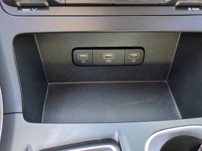 2023 Kia Carnival LX
