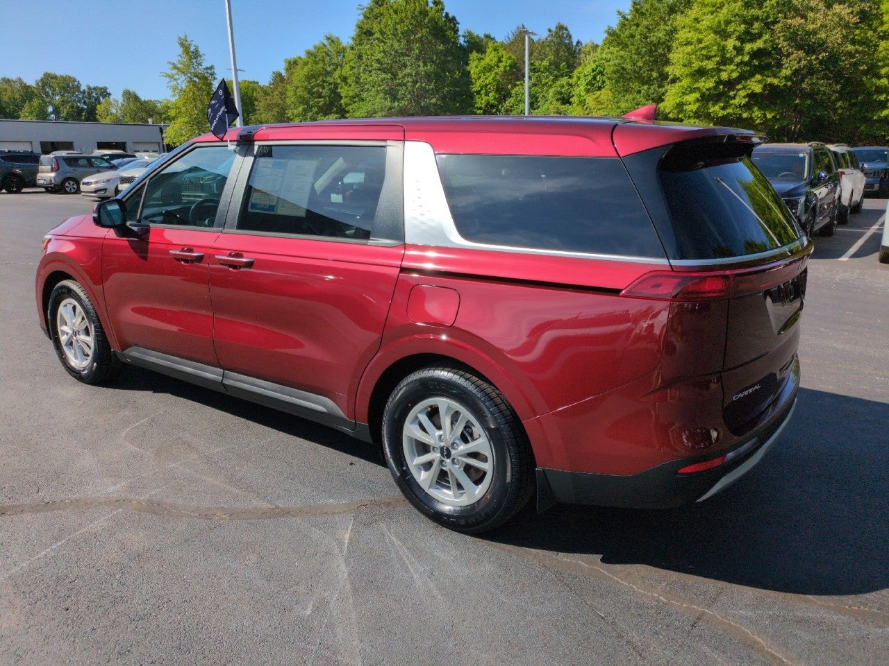 2023 Kia Carnival LX
