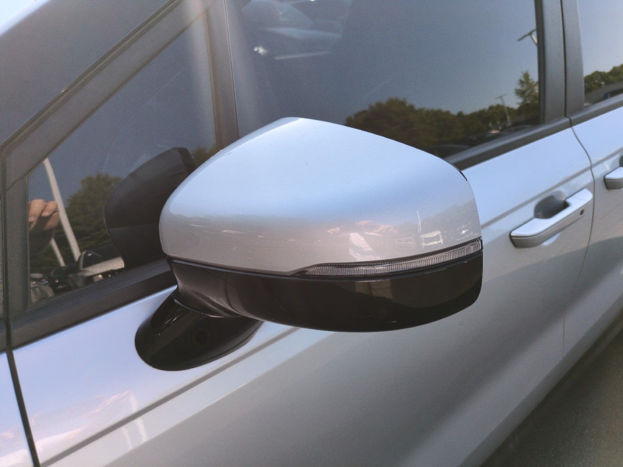 2023 Kia Carnival LX