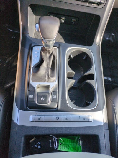 2023 Kia Carnival LX