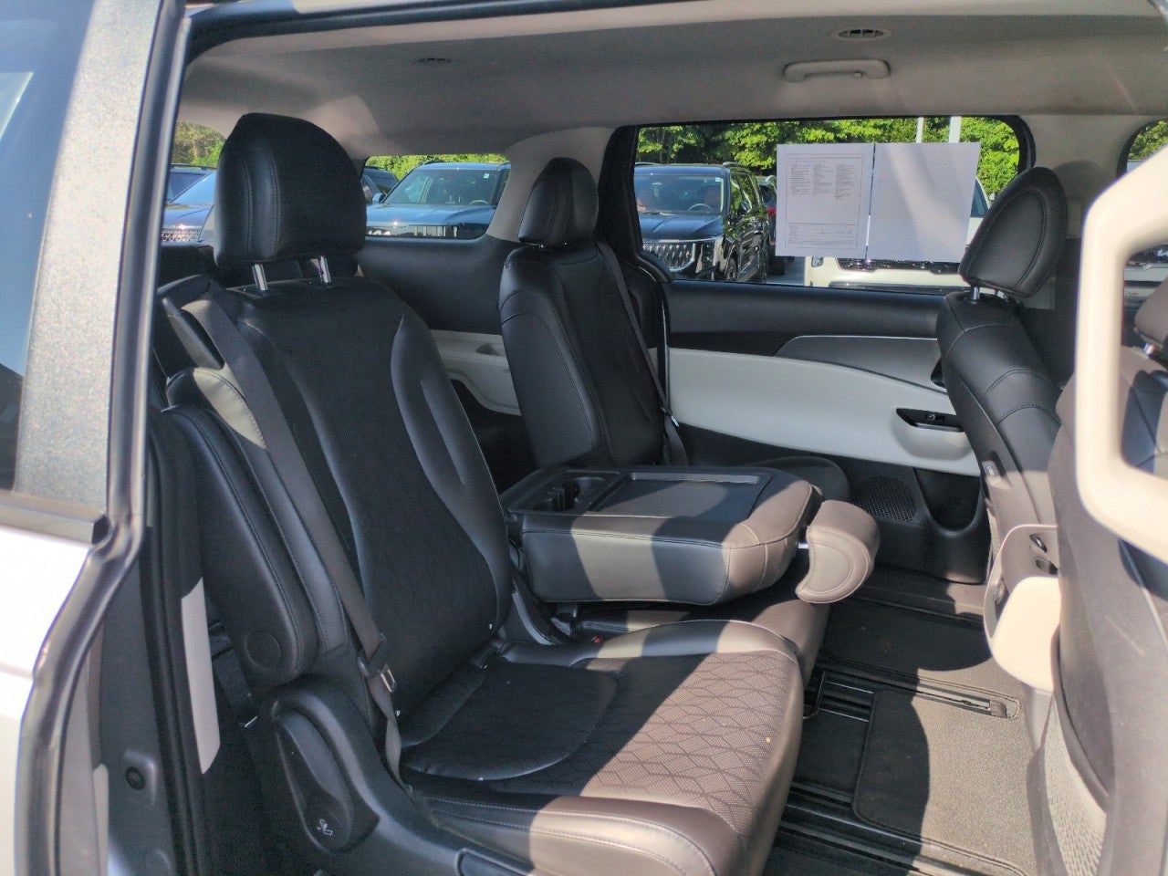 2023 Kia Carnival LX