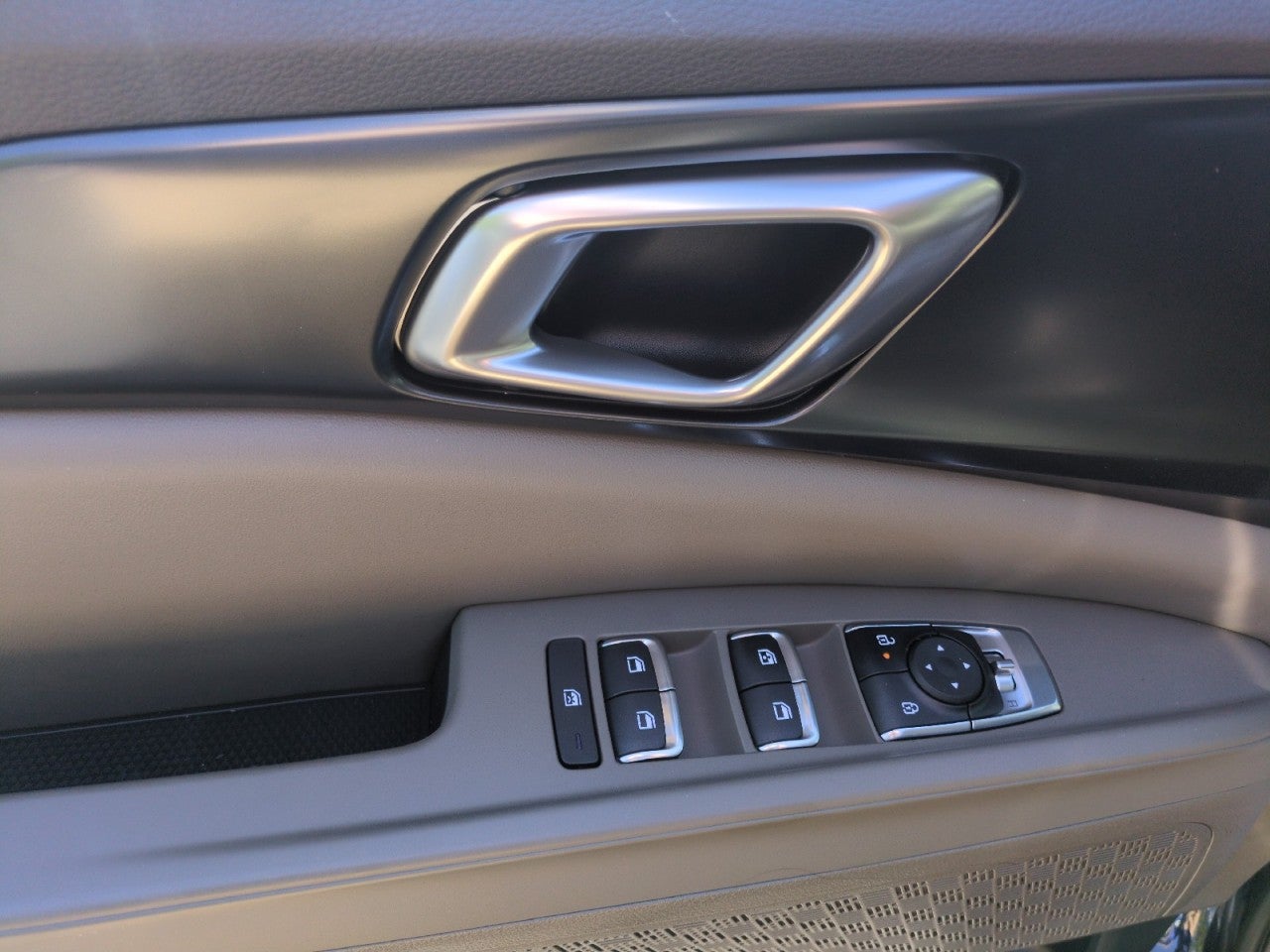 2027 Kia Carnival LXS