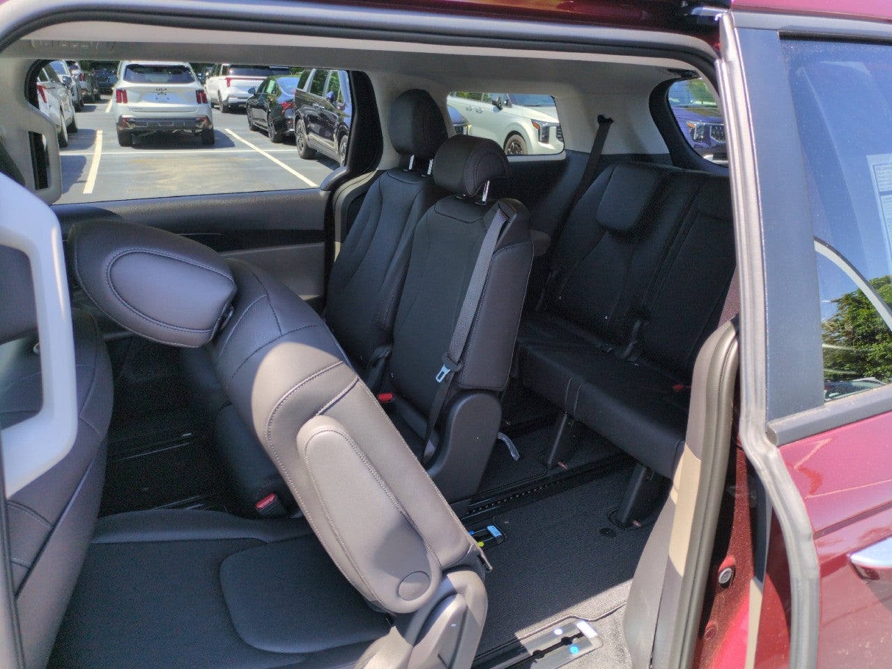 2026 Kia Carnival LX