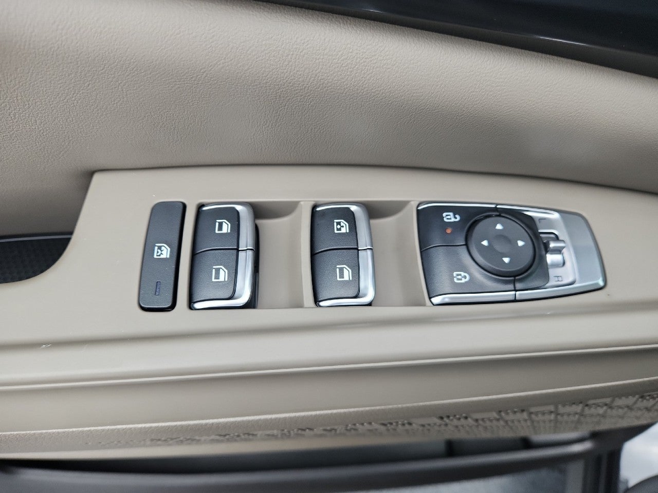 2027 Kia Carnival LXS
