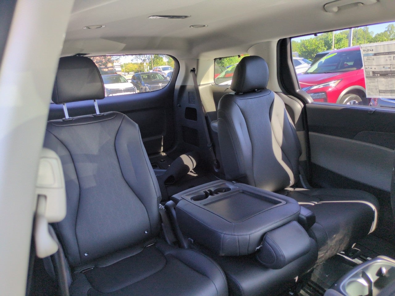 2027 Kia Carnival EX