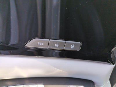 2022 Kia Carnival SX