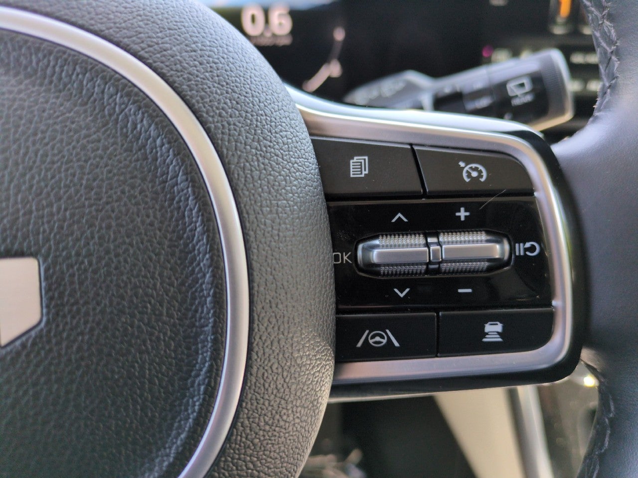 2022 Kia Carnival SX