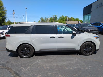 2022 Kia Carnival SX