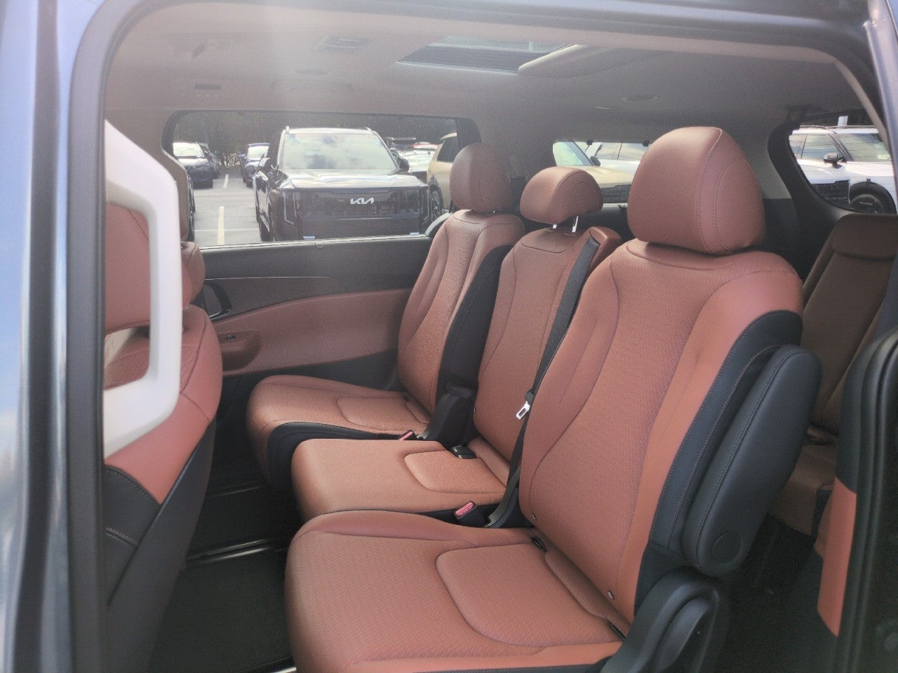 2027 Kia Carnival SX Prestige