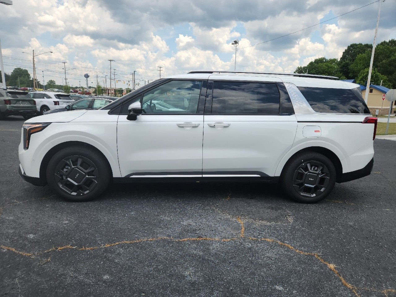2026 Kia Carnival Hybrid SX