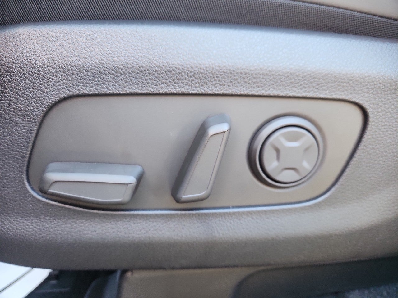 2027 Kia Carnival Hybrid SX