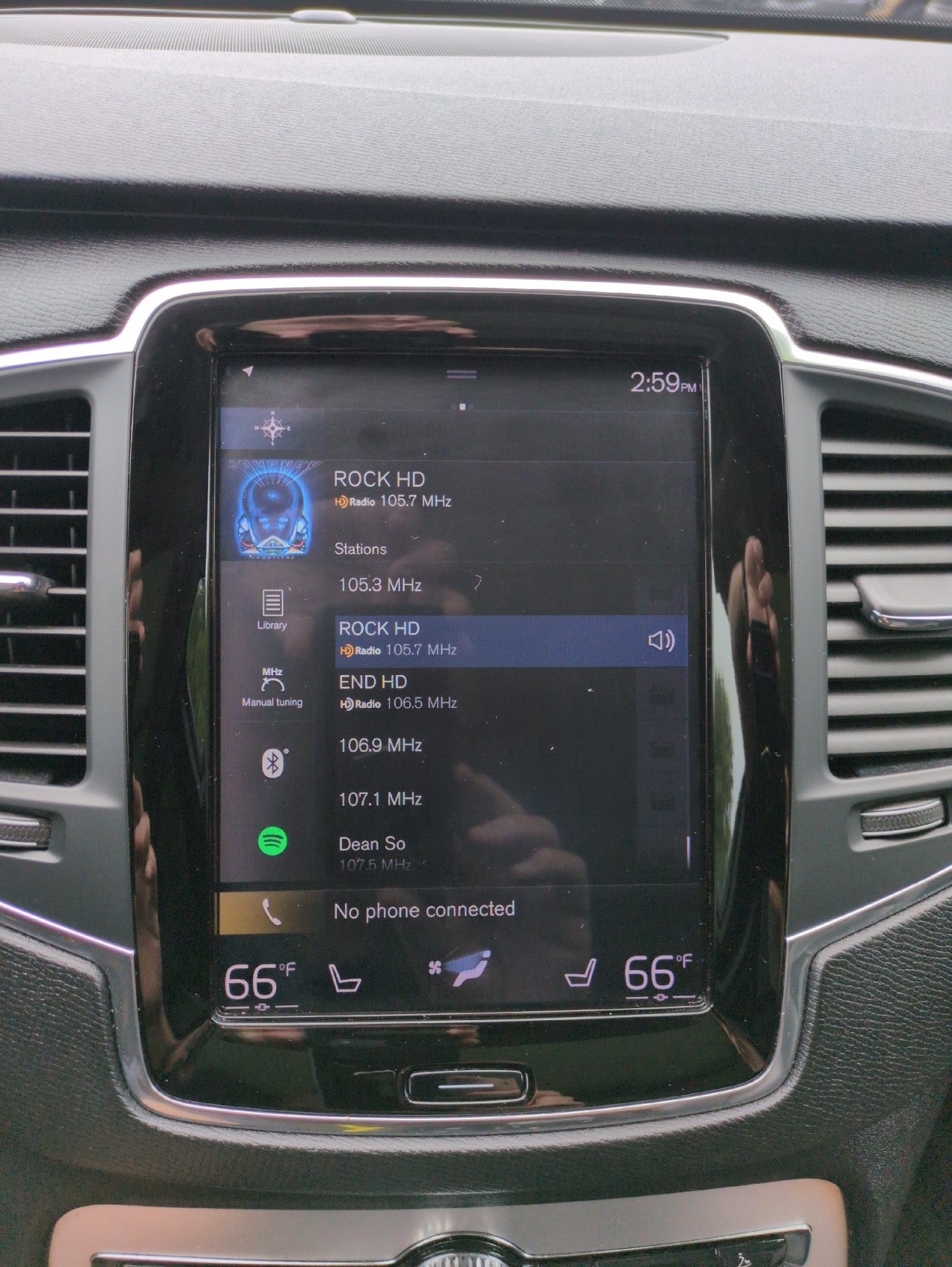 2018 Volvo XC90 Momentum