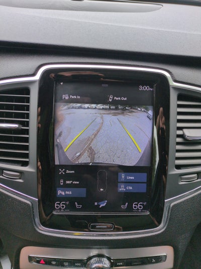 2018 Volvo XC90 Momentum