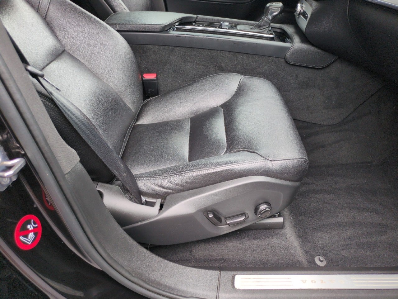 2018 Volvo XC90 Momentum