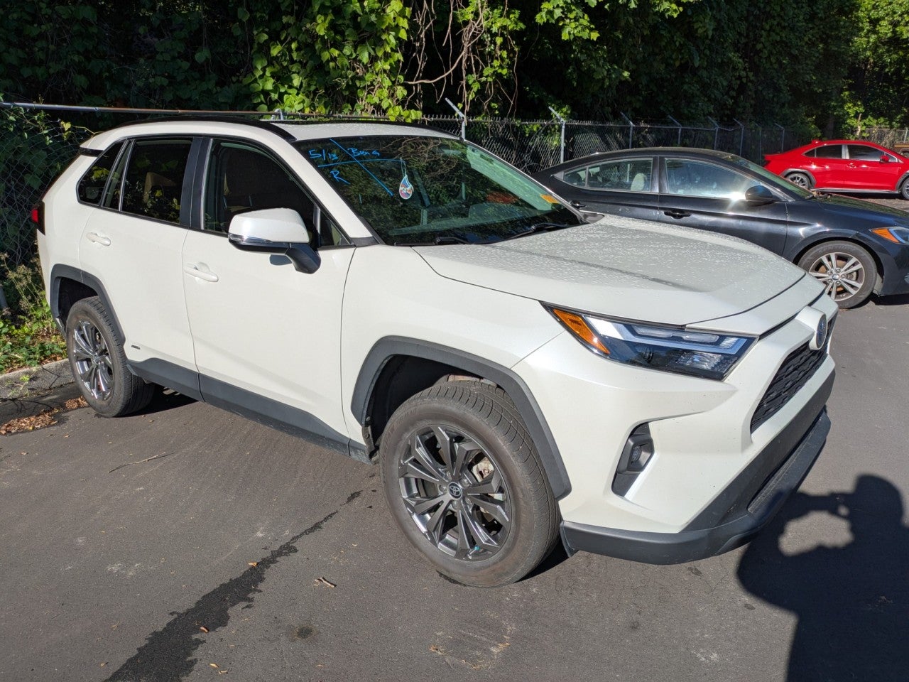 2022 Toyota RAV4 Hybrid XLE Premium