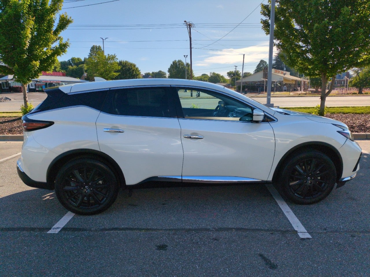 2023 Nissan Murano SL