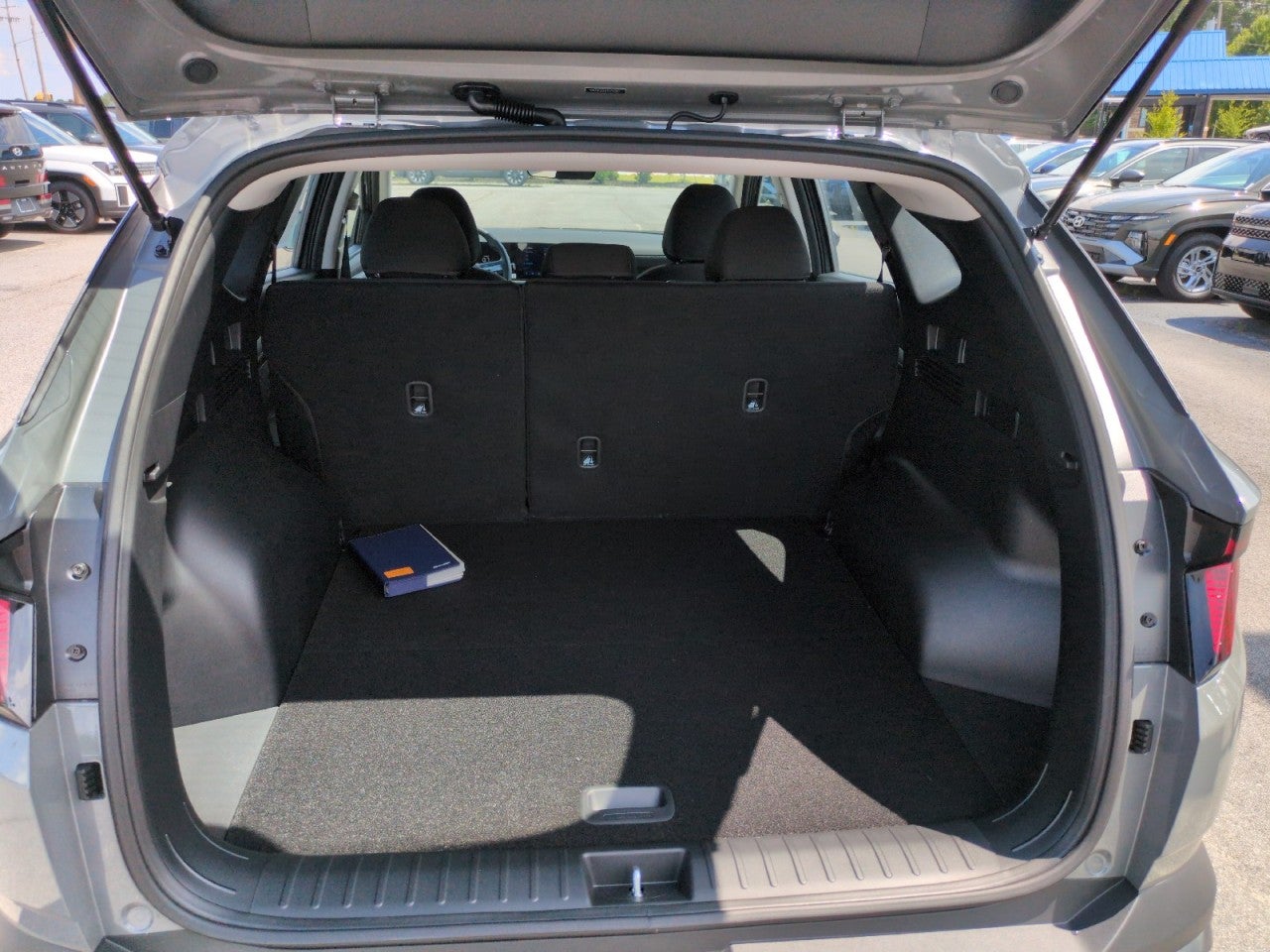 2026 Hyundai Tucson SE FWD