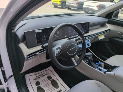 2026 Hyundai Tucson SE FWD