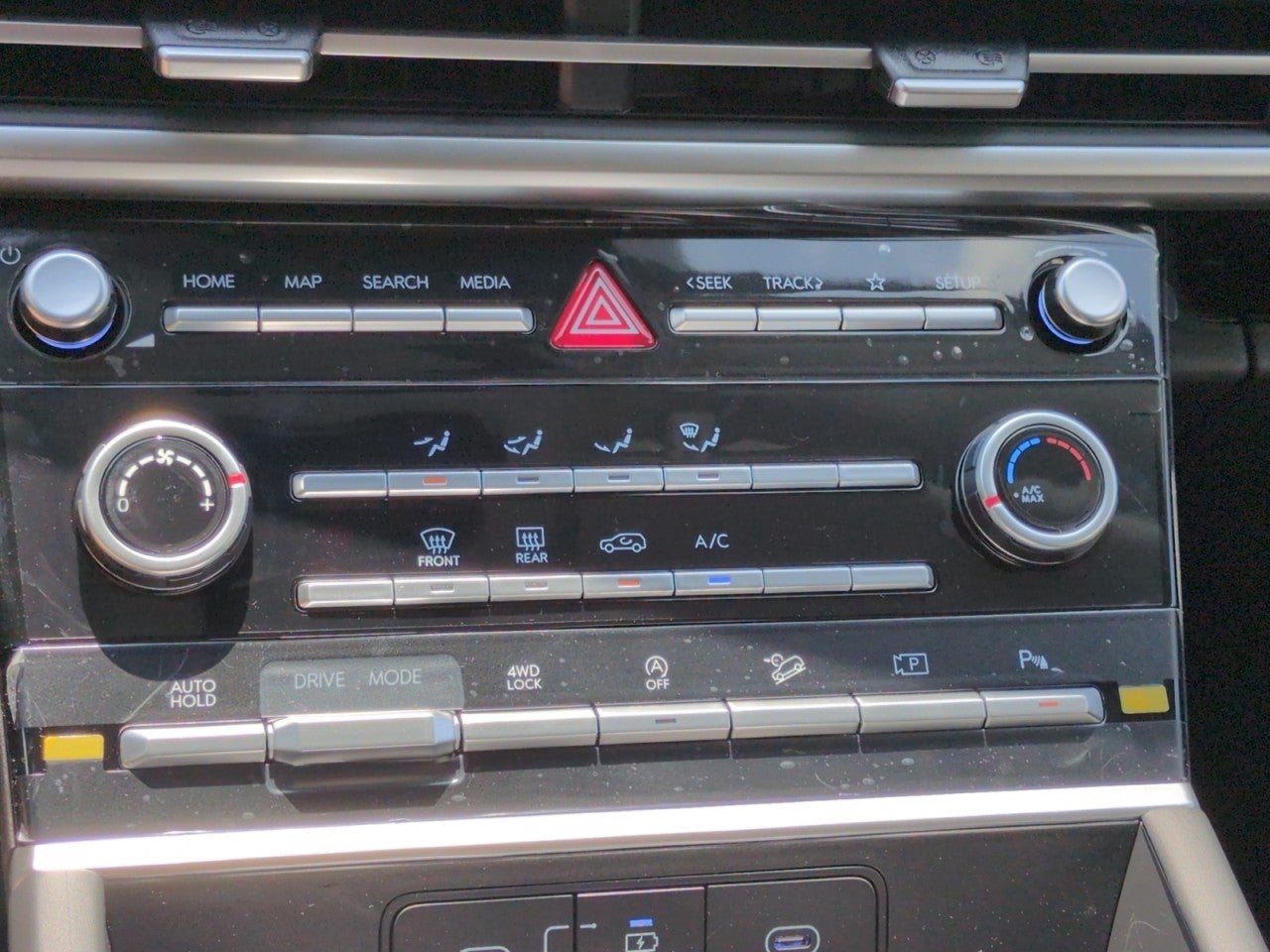 2026 Hyundai Santa Fe SE AWD