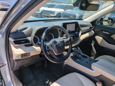 2023 Toyota Highlander Hybrid XLE