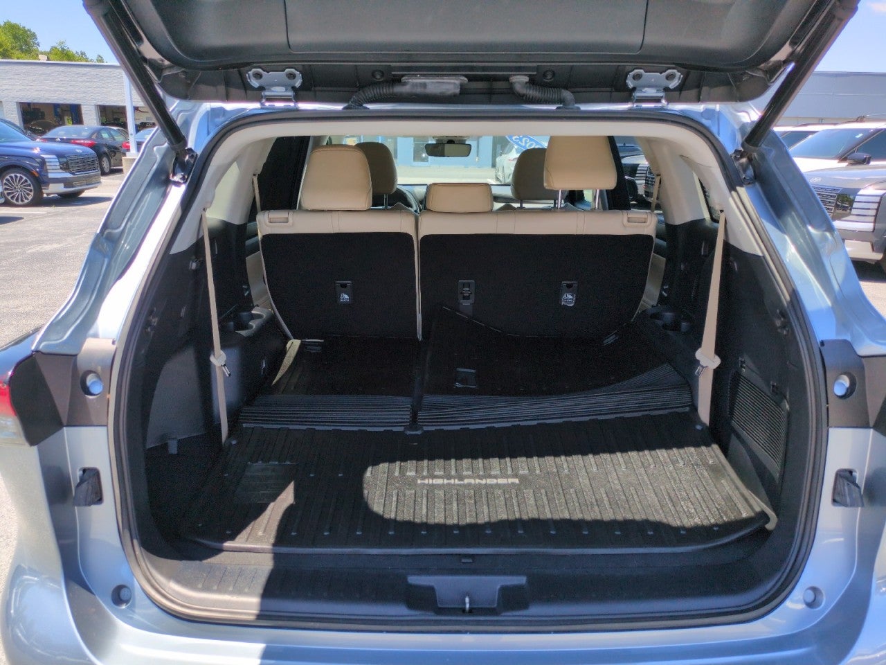 2023 Toyota Highlander Hybrid XLE