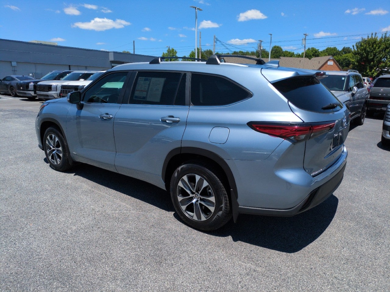 2023 Toyota Highlander Hybrid XLE