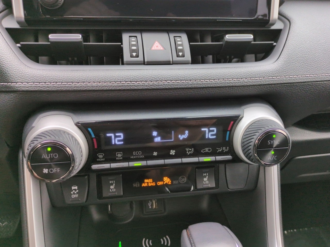 2025 Toyota RAV4 Hybrid XLE Premium